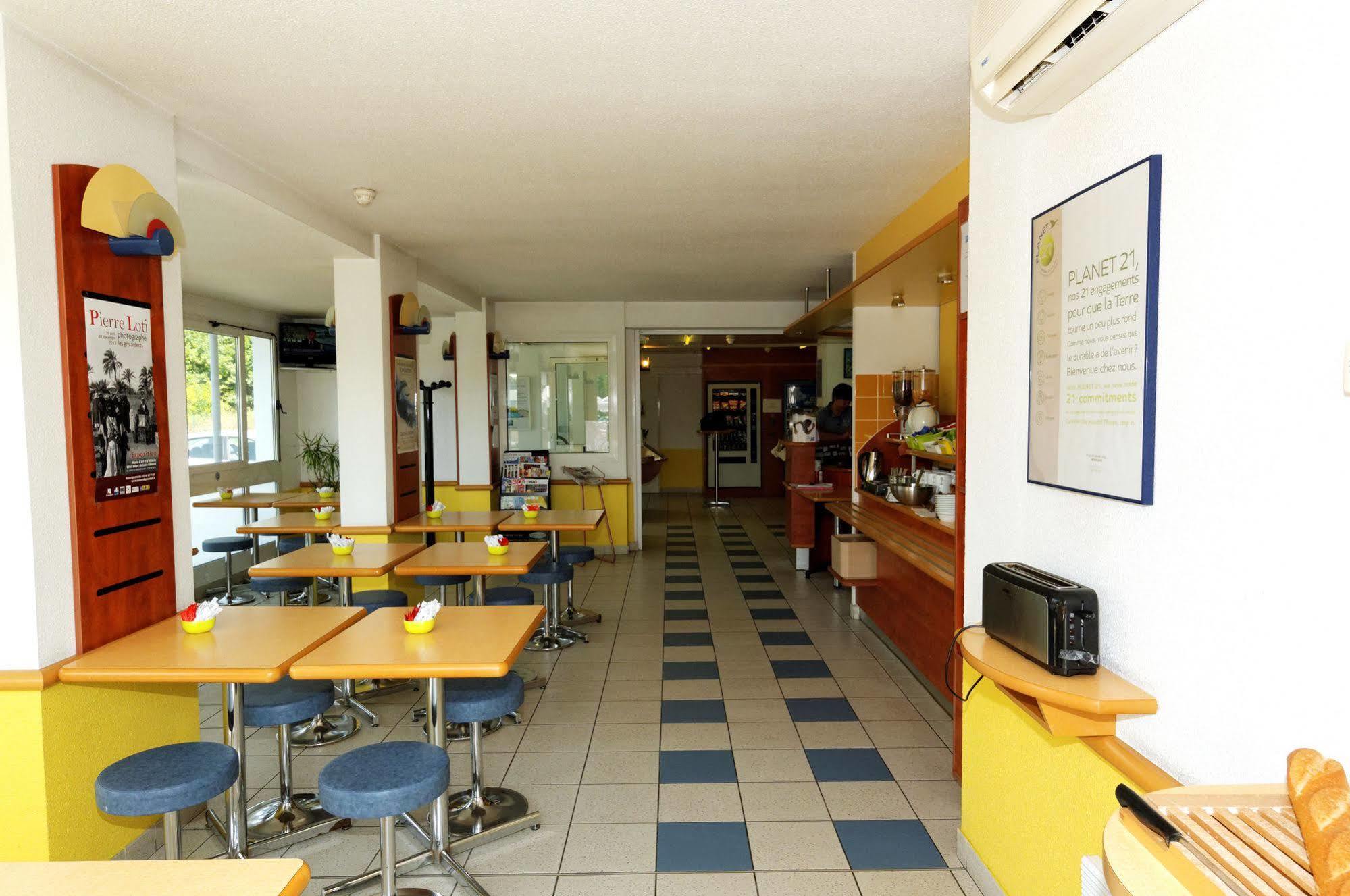 Ibis Budget Rochefort المظهر الخارجي الصورة